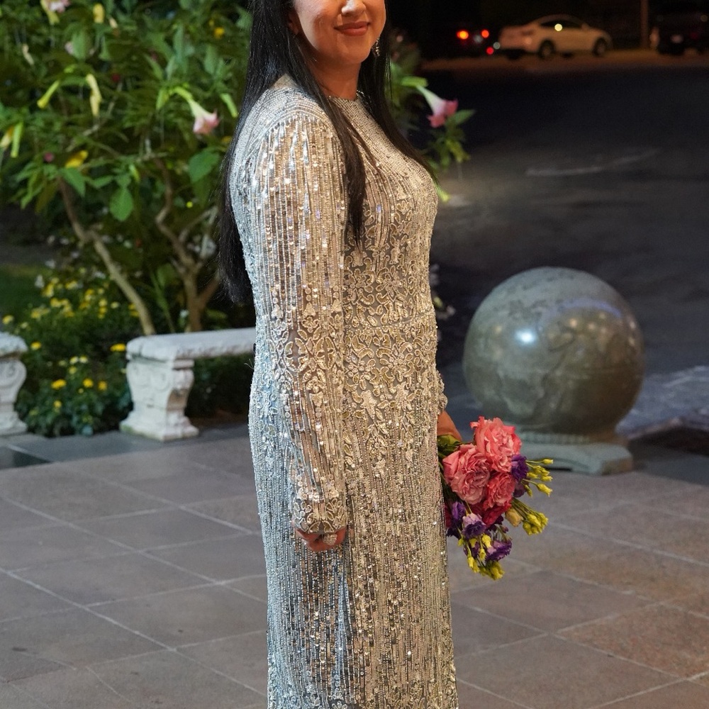 Mac Duggal Silver Beaded Long-Sleeve Evening Dress - Picture 5 of 6